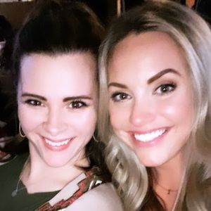 Meet your Posher, Caitlin